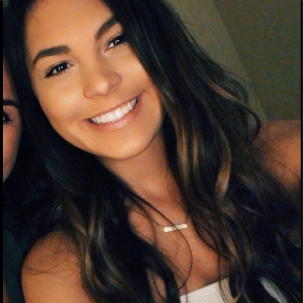 Meet your Posher, Laken